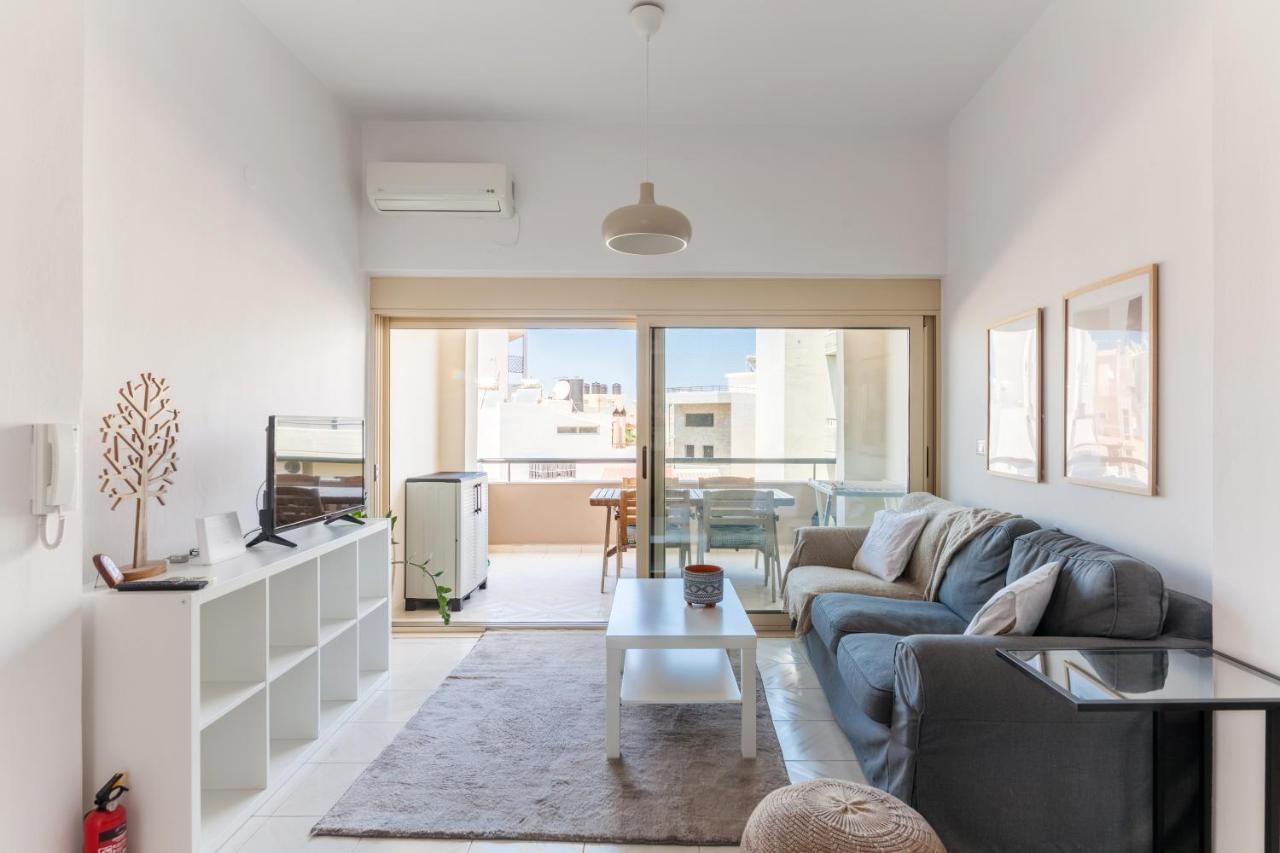 Lovely Apartment Close To The City Center كاندية المظهر الخارجي الصورة