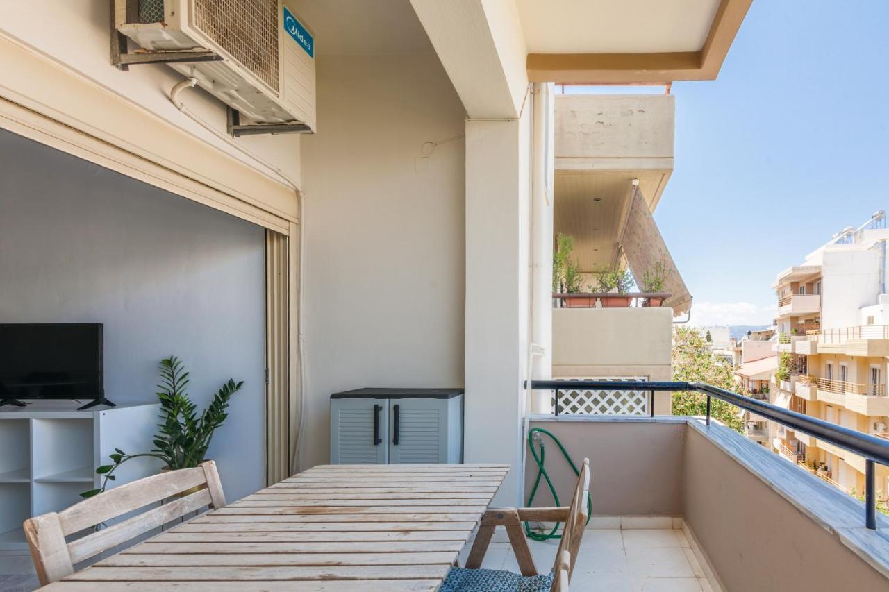 Lovely Apartment Close To The City Center كاندية المظهر الخارجي الصورة