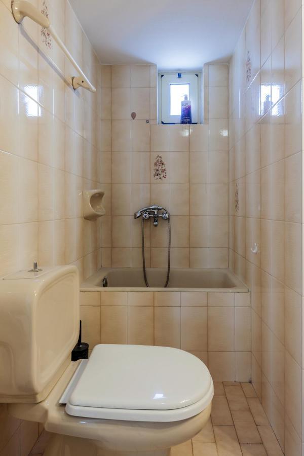 Lovely Apartment Close To The City Center كاندية المظهر الخارجي الصورة